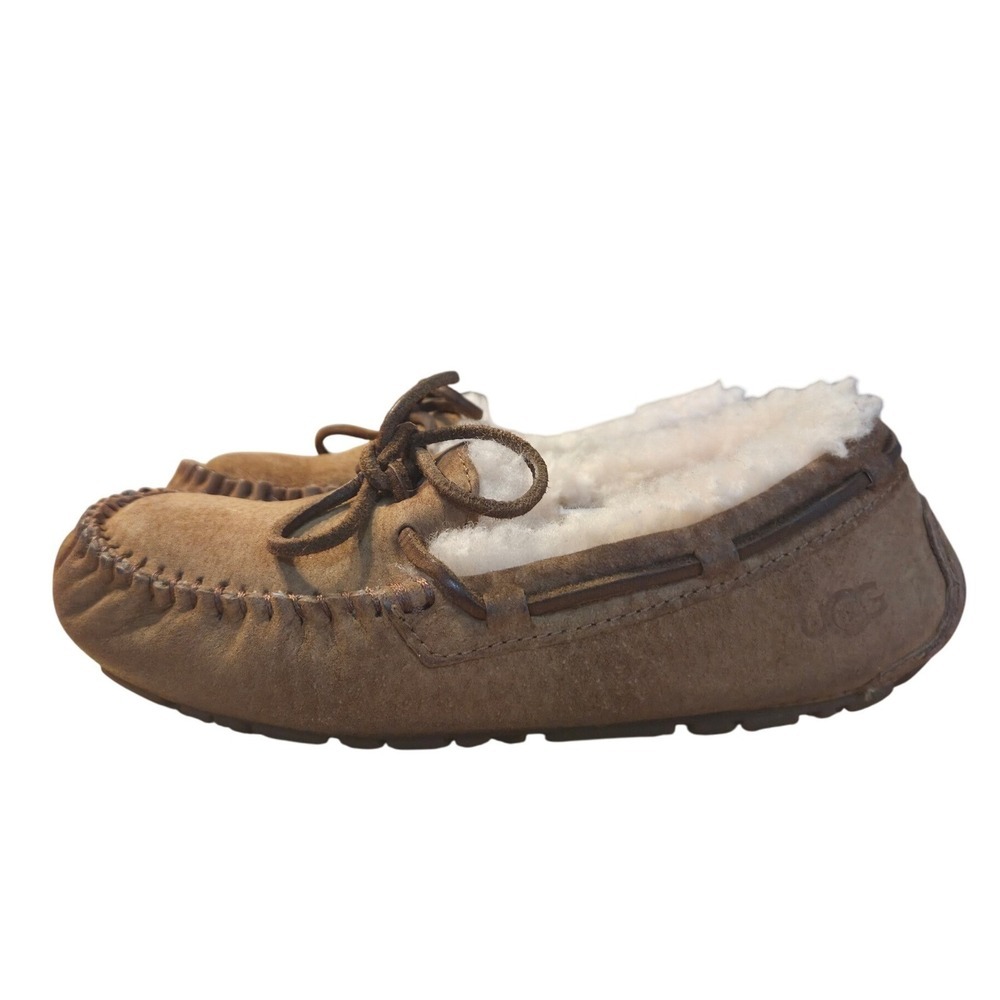 UGG 5612 Dakota Women's Moccasin Slip-on Chestnut Sheepskin Lined Size 5 - Picture 5 of 7